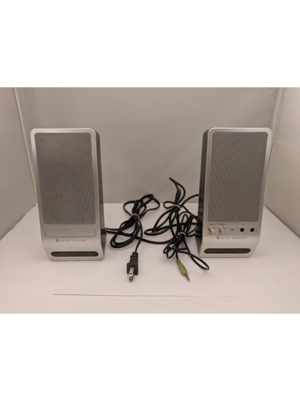 ALTEC LANSING Two Piece Powered Audio System | Computer Speakers | VS2320 | USED